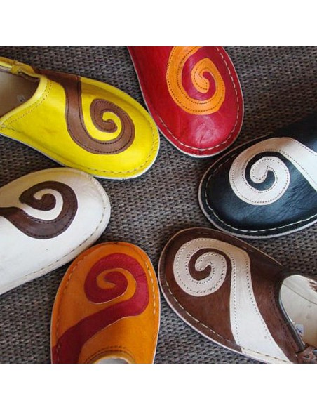 Babouche berbere design spirale Orange et Noir_ chaussons ou pantoufles robustes et colorés au design atypique