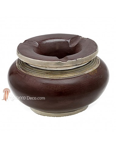 Cendrier marocain tadelakt design chocolat, cendrier fait main incrusté et cerclé de métal poli et metal brossé torsadé